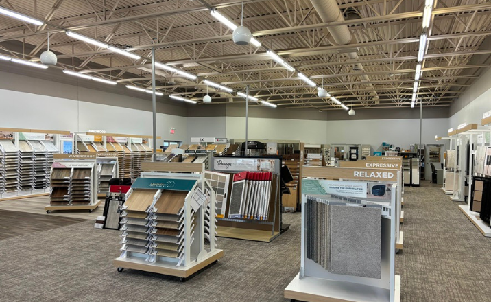 Bracebridge, ON flooring store with variety in flooring samples